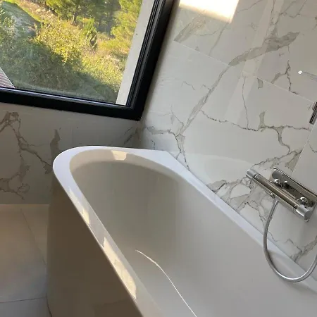 Exceptional With Swimming Pool *
