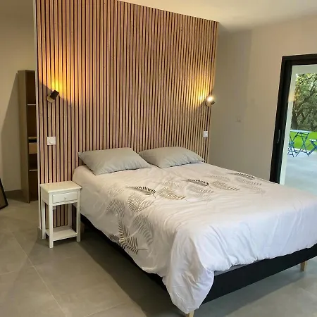 Villa Exceptional With Swimming Pool *