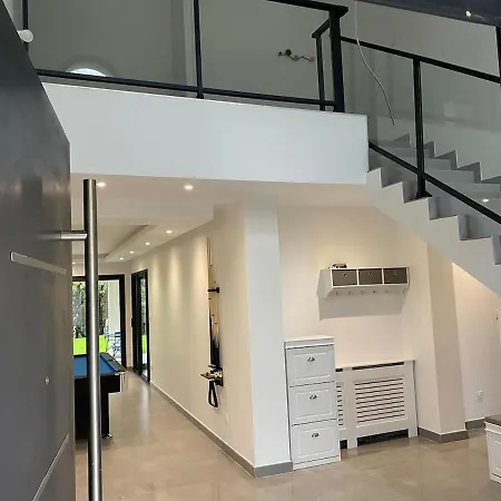 Villa Exceptional With Swimming Pool